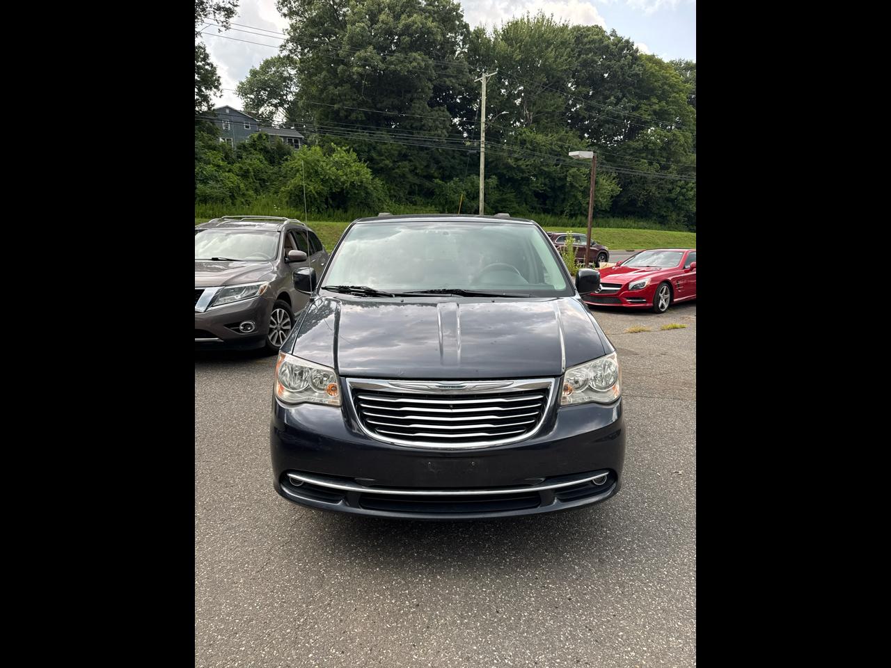 2014 Chrysler Town & Country TOURING