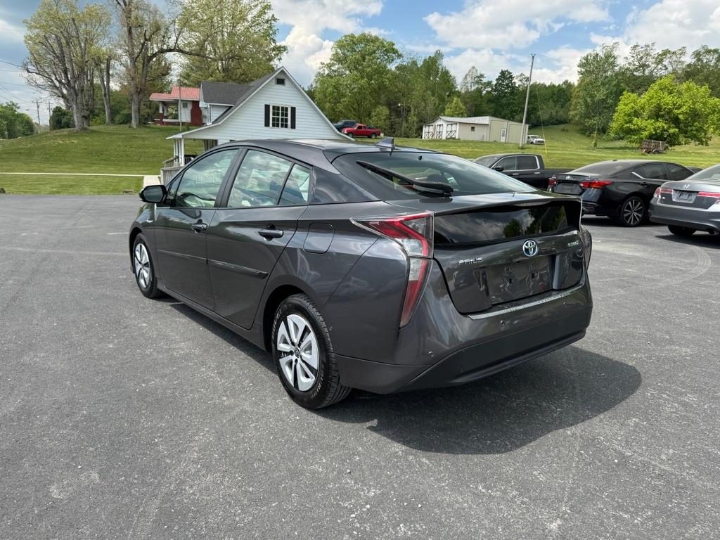 Toyota Prius  2018