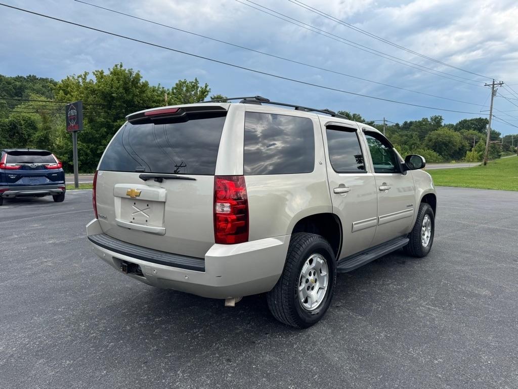 Chevrolet Tahoe  2013