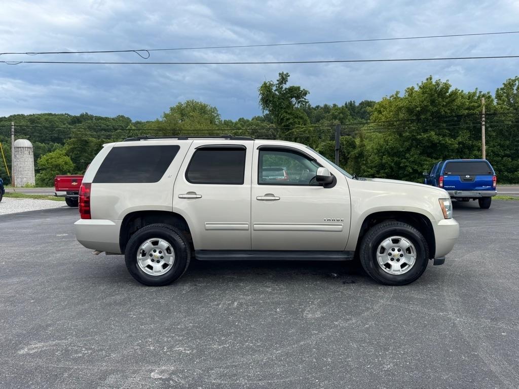 Chevrolet Tahoe  2013