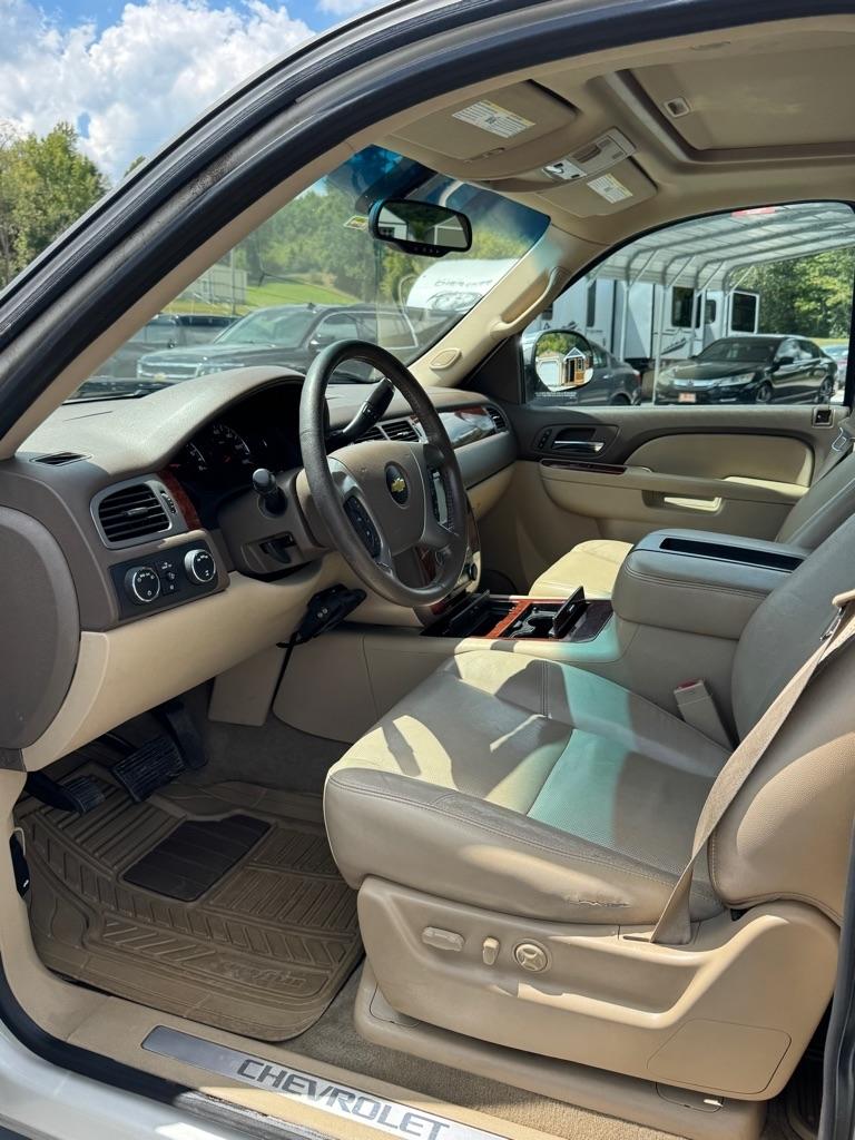 Chevrolet Avalanche  2012