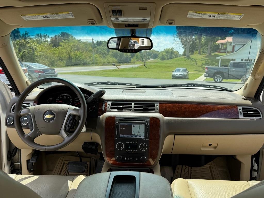Chevrolet Avalanche  2012