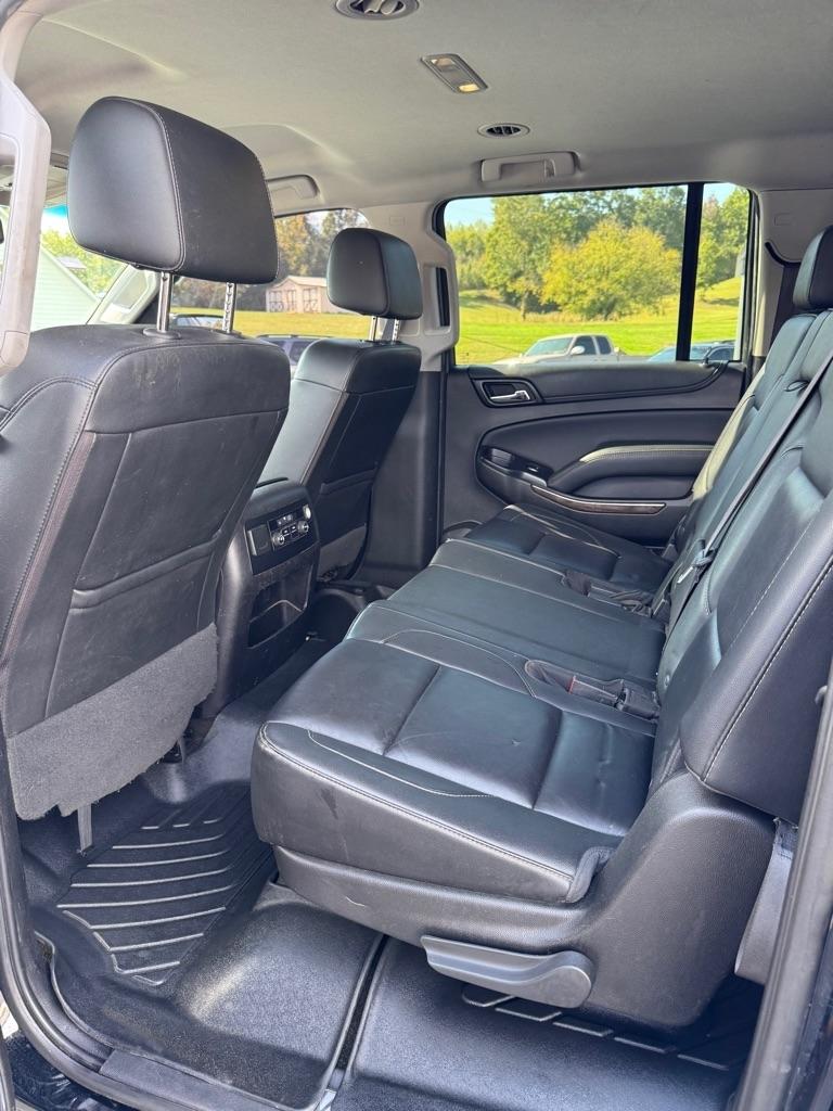 Chevrolet Suburban  2017