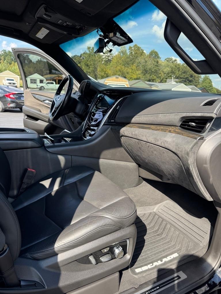 Cadillac Escalade  2018