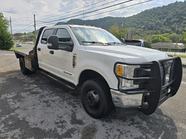 2017 Ford F-350 XL photo 4