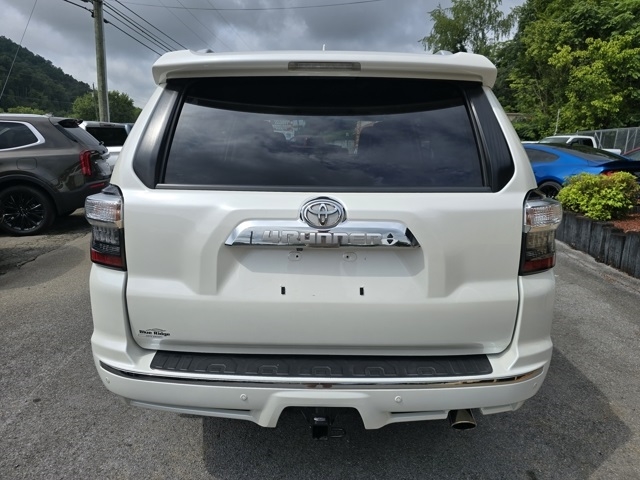 2018 Toyota 4Runner Limited photo 3