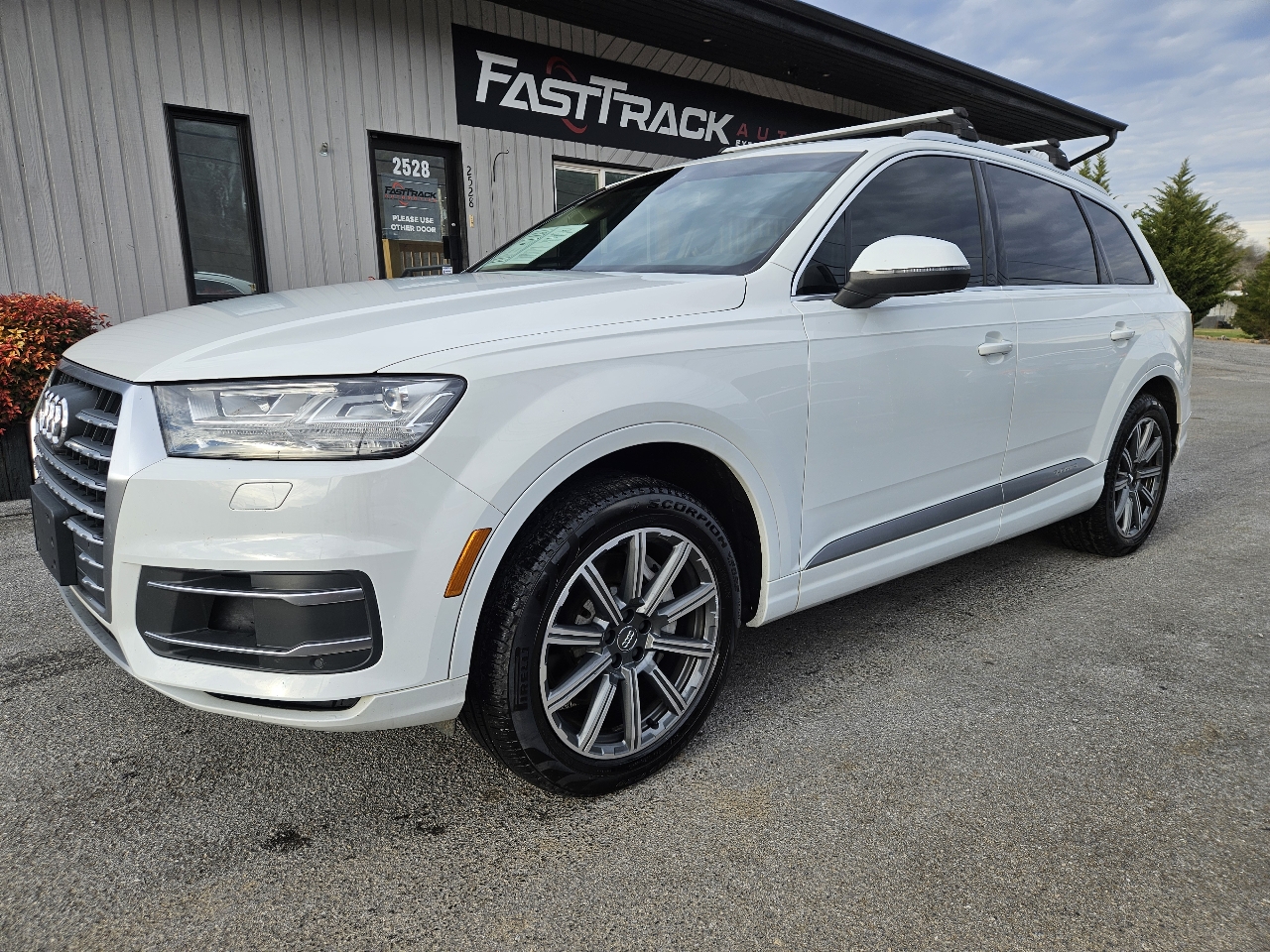 2017 Audi Q7 Premium Plus's photo