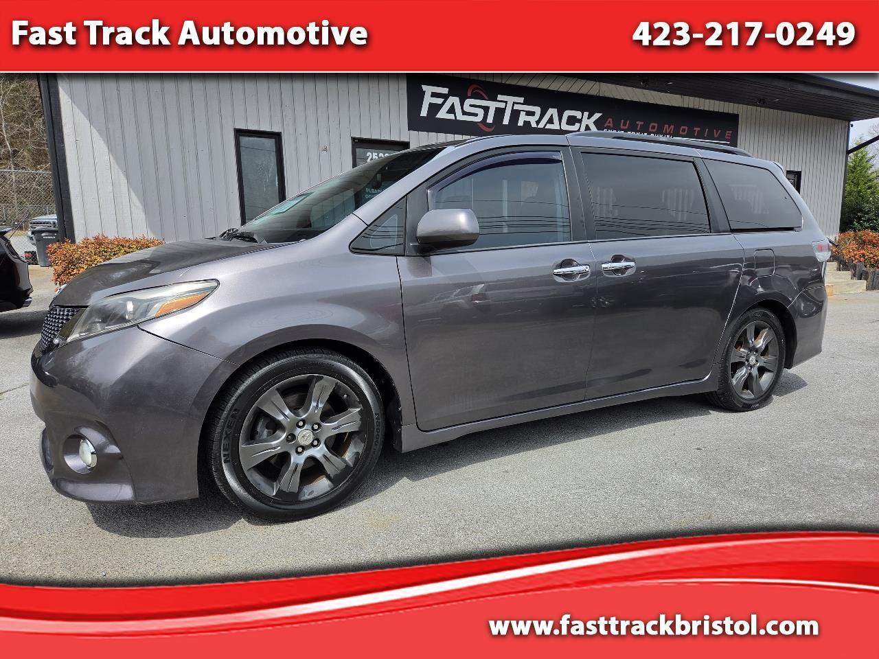 2015 Toyota Sienna SE 8-Passenger