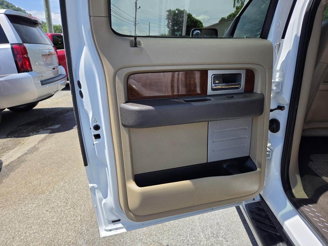 Ford F-150 Lariat SuperCrew Short Box 4WD 2010