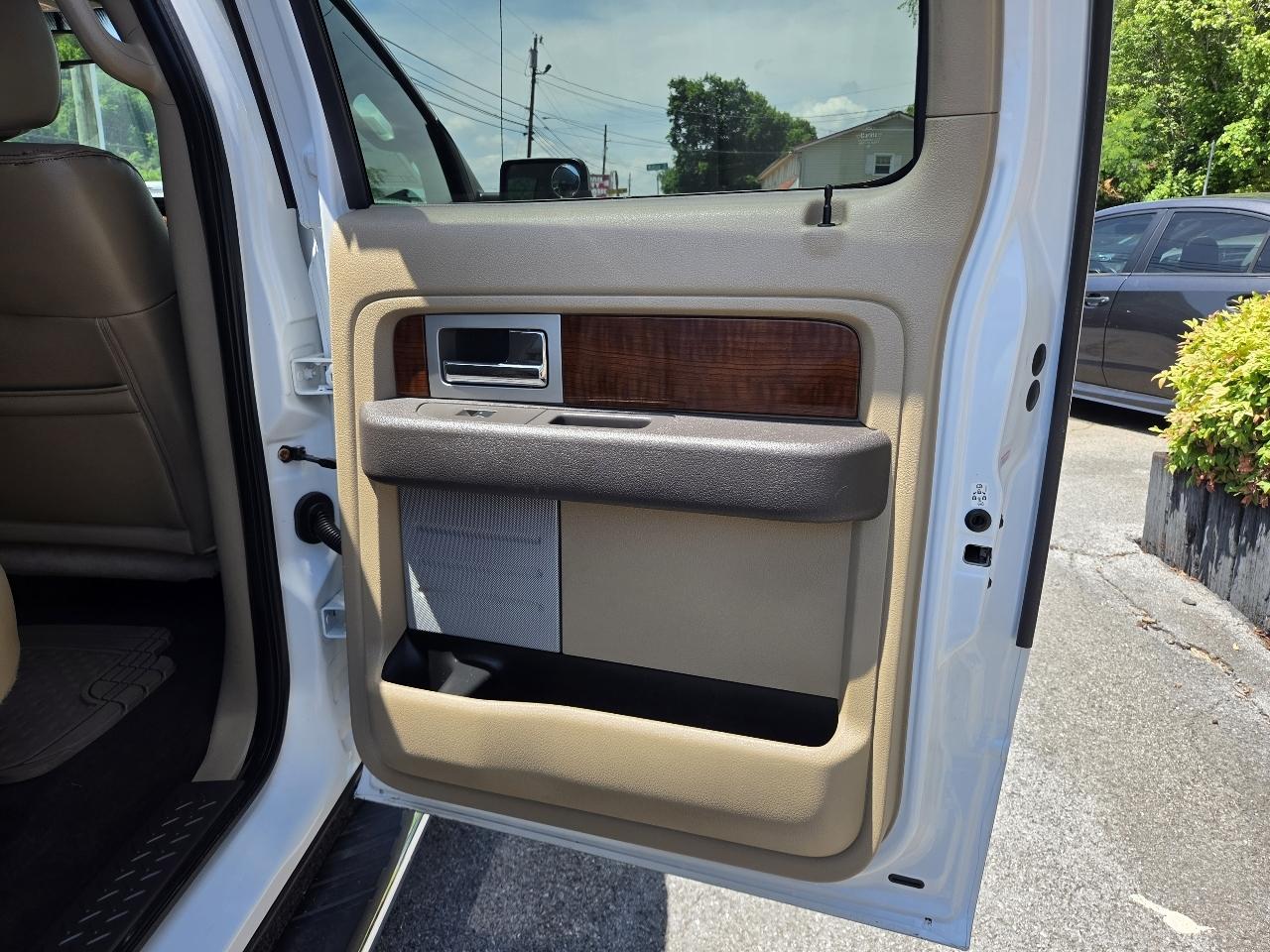 Ford F-150 Lariat SuperCrew Short Box 4WD 2010