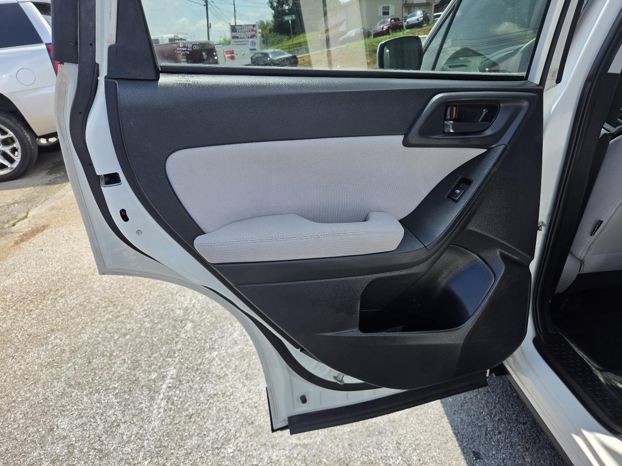 Subaru Forester 2.5i Premium 2015