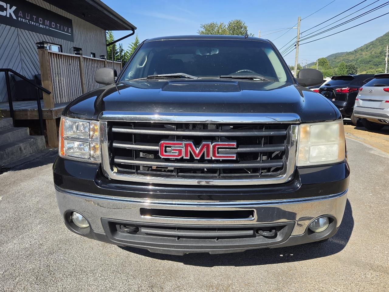 GMC Sierra 1500 SLE Ext. Cab 4WD 2011