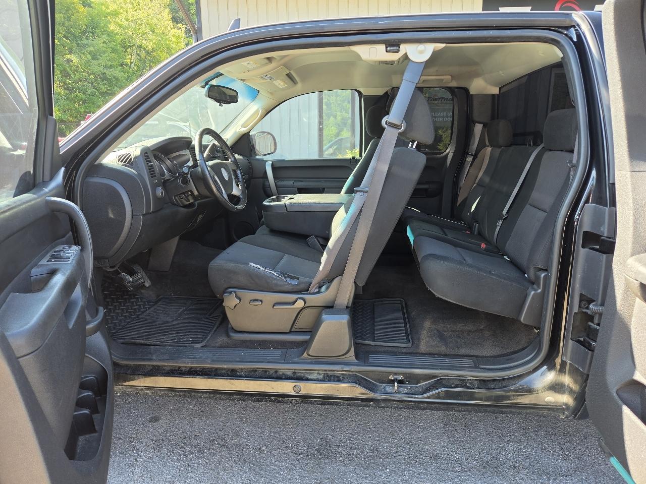 GMC Sierra 1500 SLE Ext. Cab 4WD 2011