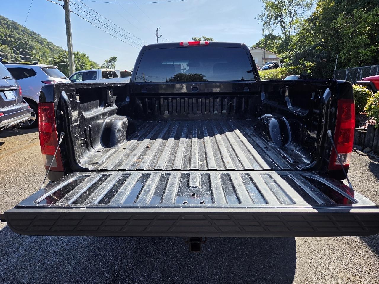 GMC Sierra 1500 SLE Ext. Cab 4WD 2011