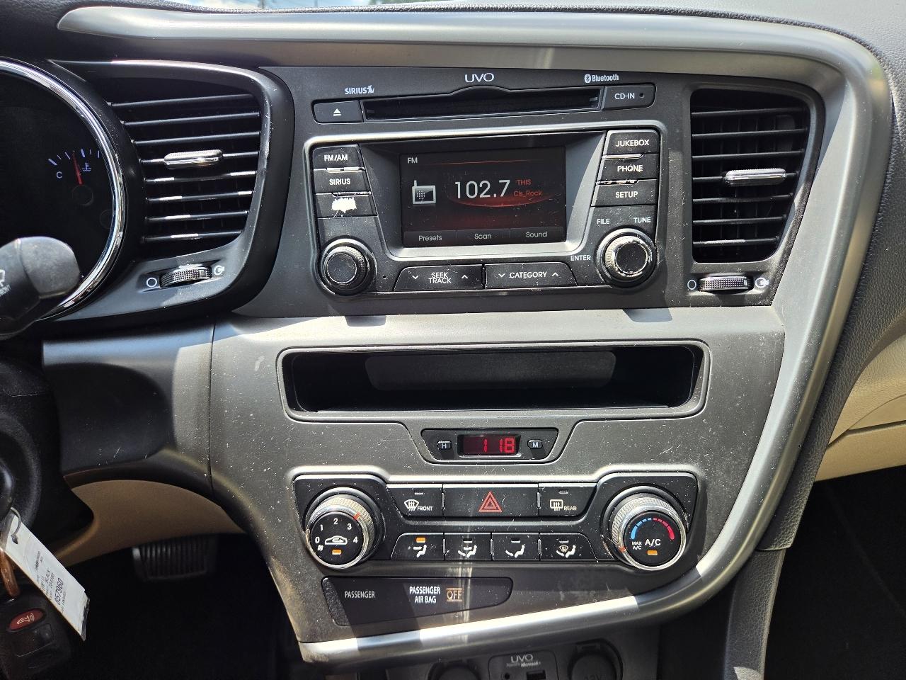 Kia Optima LX MT 2013