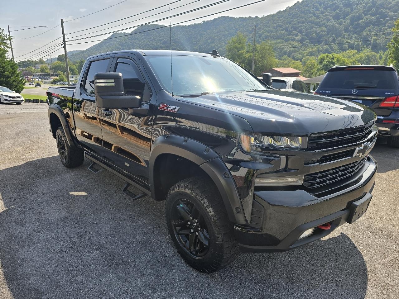 Chevrolet Silverado 1500 LT Trail Boss Crew Cab 4WD 2020