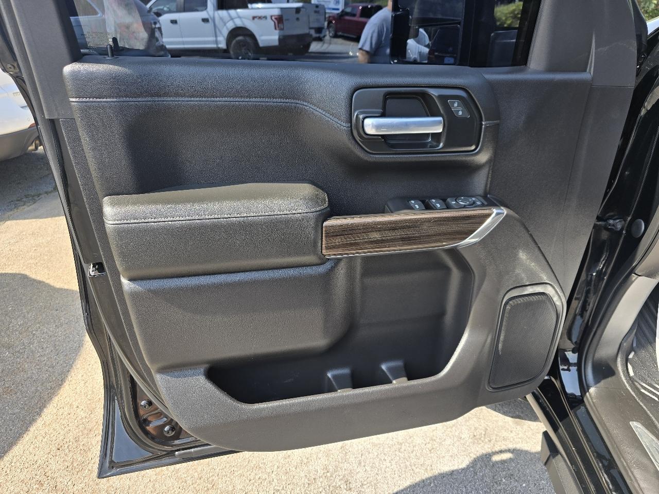 Chevrolet Silverado 1500 LT Trail Boss Crew Cab 4WD 2020