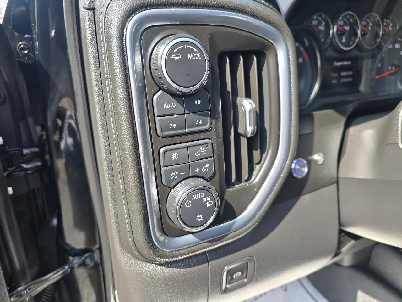 Chevrolet Silverado 1500 LT Trail Boss Crew Cab 4WD 2020