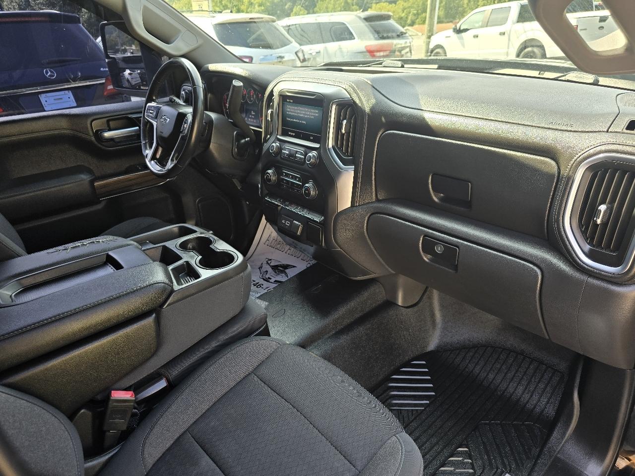 Chevrolet Silverado 1500 LT Trail Boss Crew Cab 4WD 2020