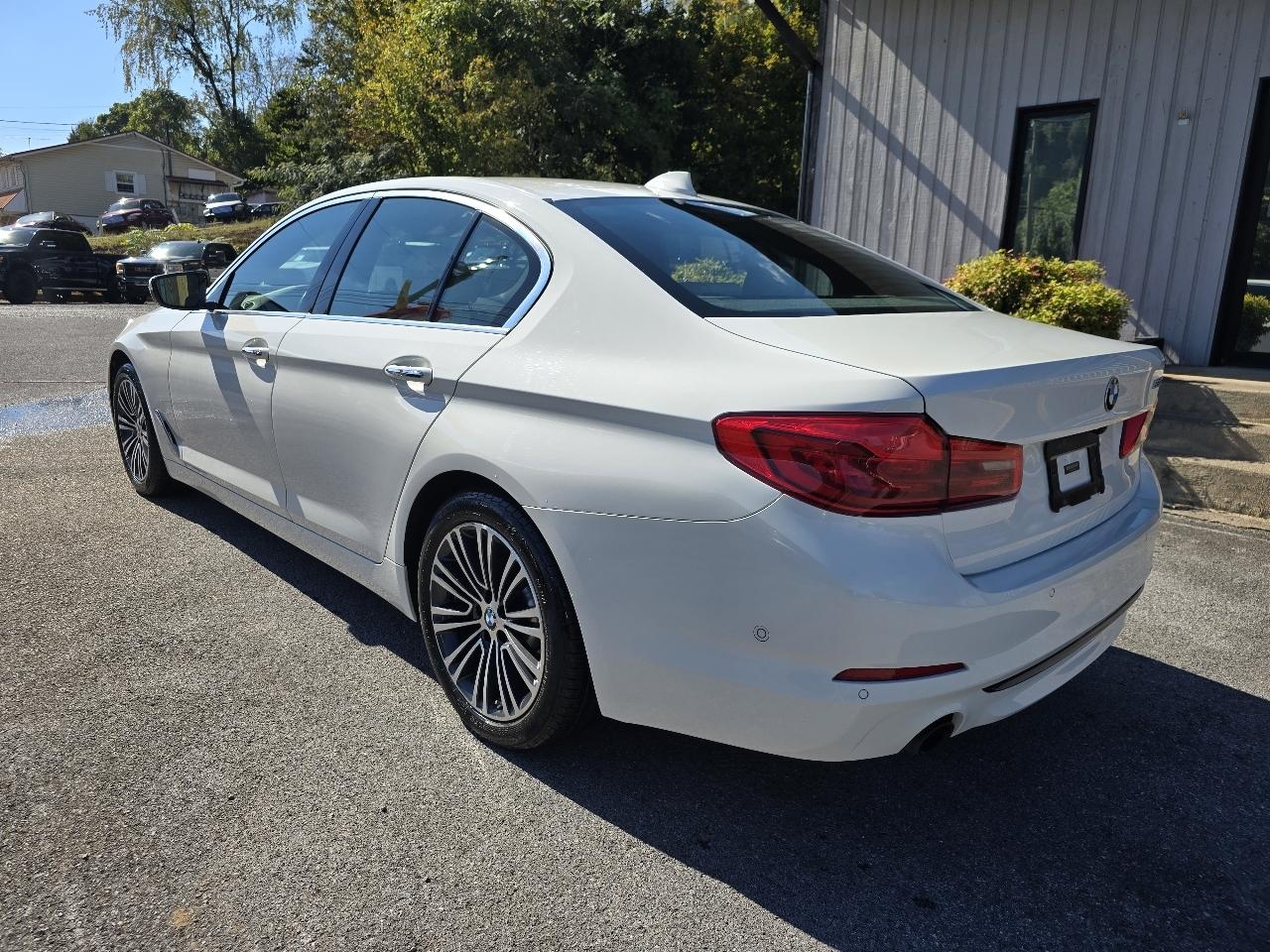BMW 530i photo 2