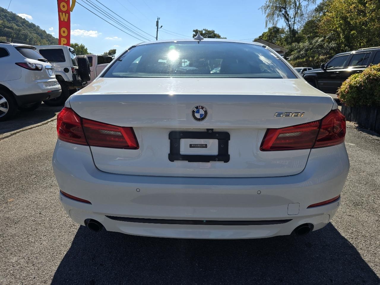 BMW 530i photo 3