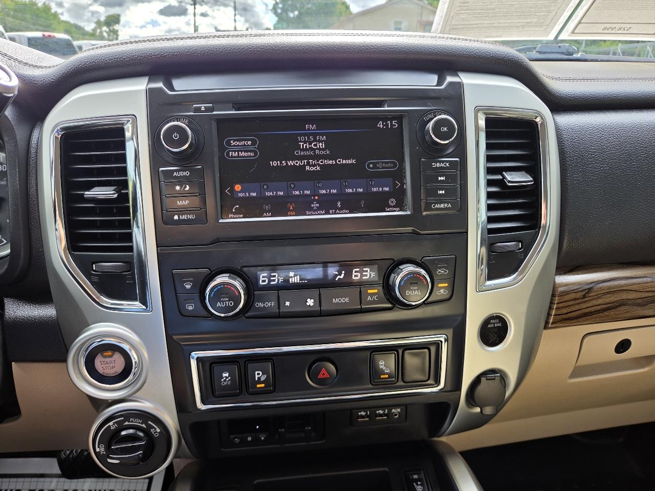 Nissan Titan SL Crew Cab 4WD 2019