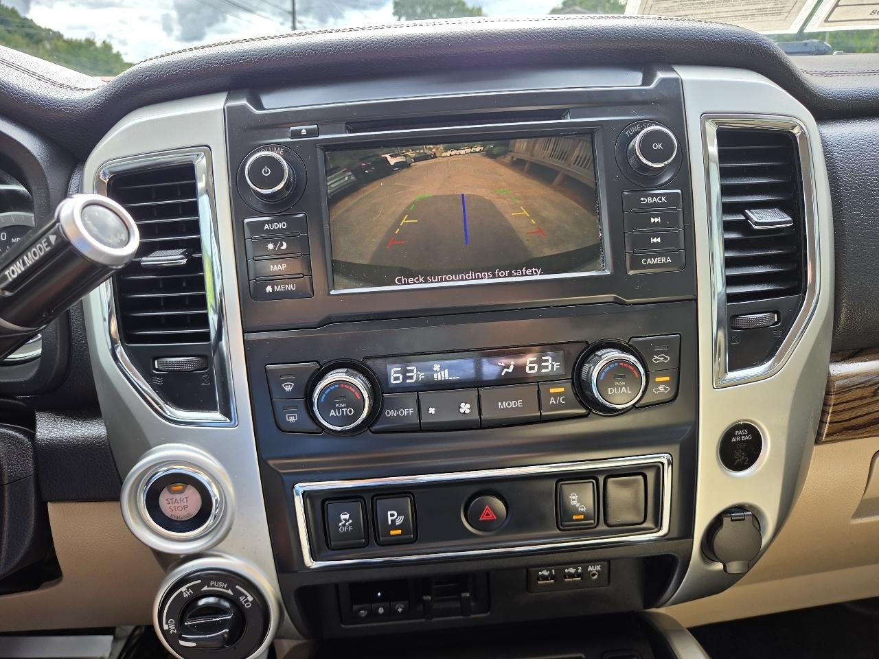 Nissan Titan SL Crew Cab 4WD 2019