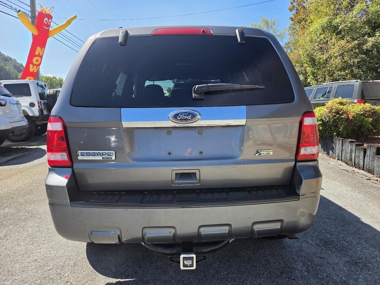 Ford Escape photo 3