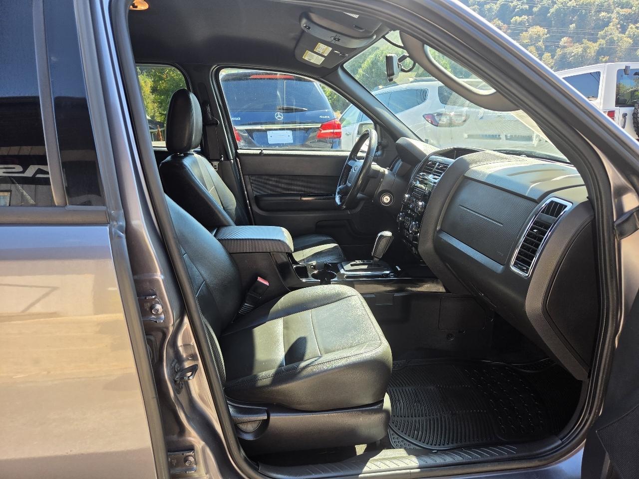 Ford Escape photo 14