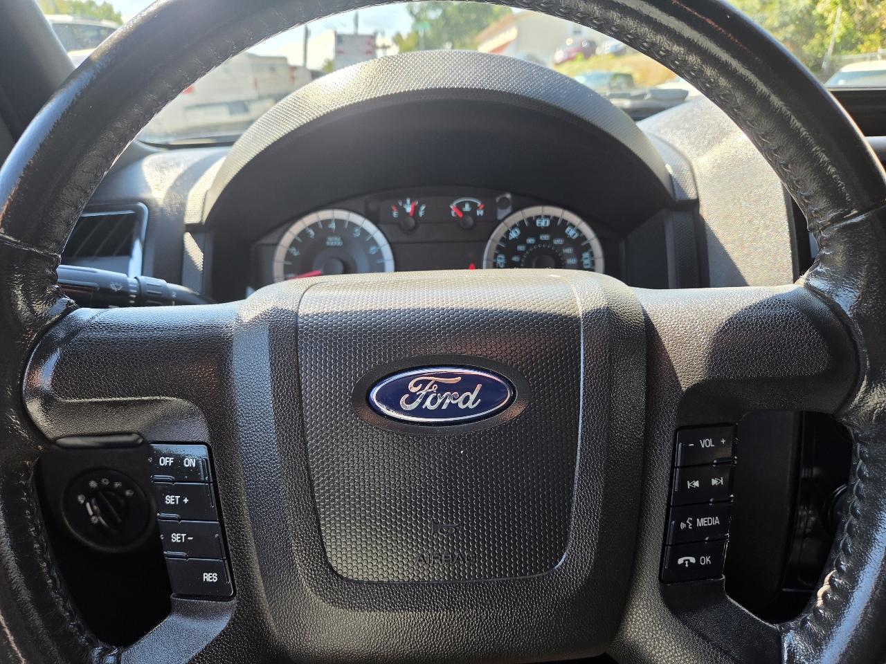 Ford Escape photo 19