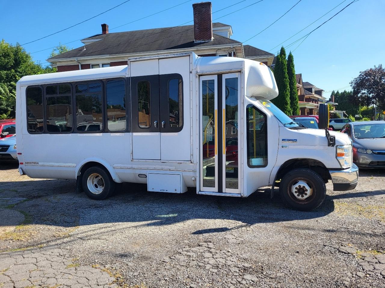 Ford Econoline E350 2016