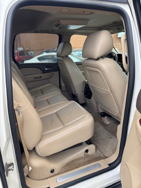 Chevrolet Avalanche LTZ 4WD 2013 Chevrolet Avalanche LTZ 4WD 2013