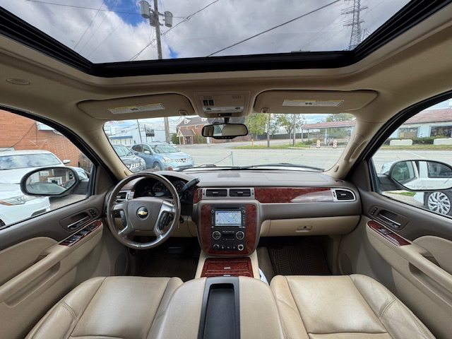 Chevrolet Avalanche LTZ 4WD 2013 Chevrolet Avalanche LTZ 4WD 2013