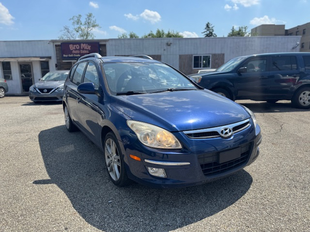 Hyundai Elantra Touring SE Automatic 2012