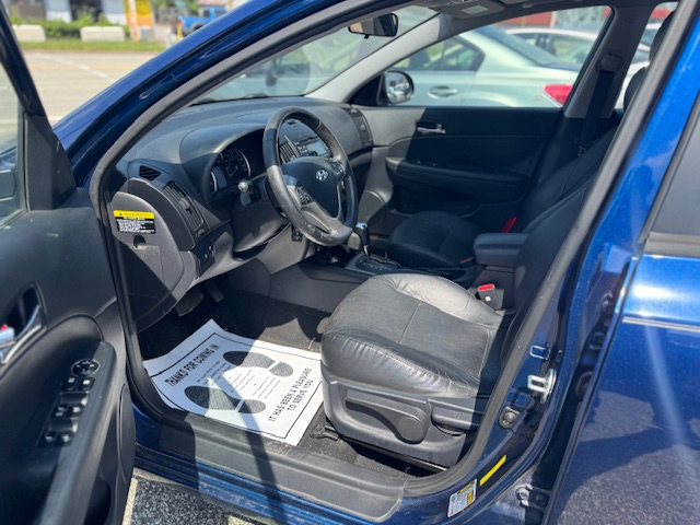 Hyundai Elantra Touring SE Automatic 2012