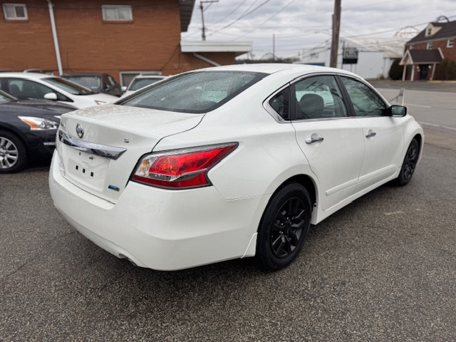 Nissan Altima 2.5 S 2014