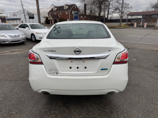 Nissan Altima 2.5 S 2014