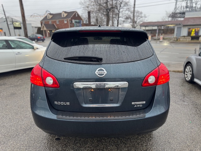 Nissan Rogue S AWD 2012