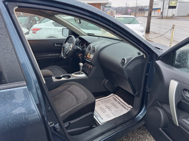 Nissan Rogue S AWD 2012