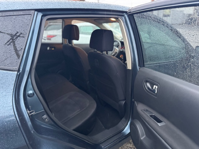 Nissan Rogue S AWD 2012