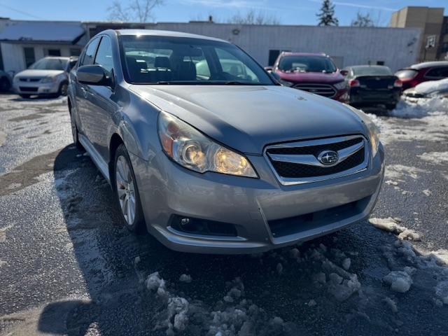Subaru Legacy 2.5i Limited 2011