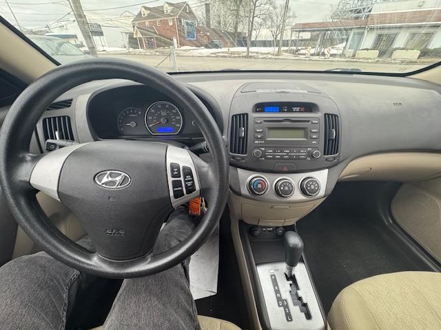 Hyundai Elantra GLS 2010