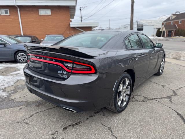 Dodge Charger SE 2015