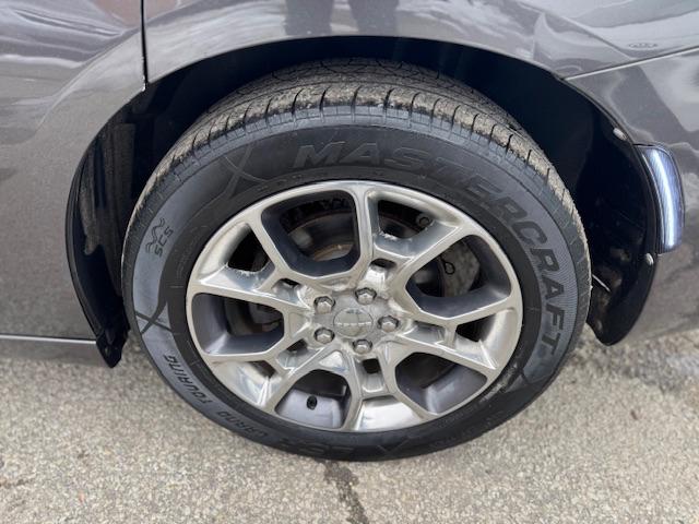 Dodge Charger SE 2015