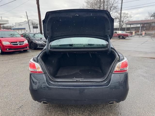 Nissan Altima 2.5 SV 2015