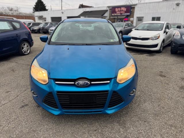 Ford Focus SE 2012