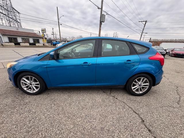 Ford Focus SE 2012