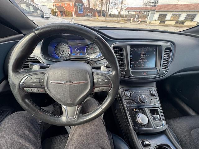 Chrysler 200 S AWD 2015