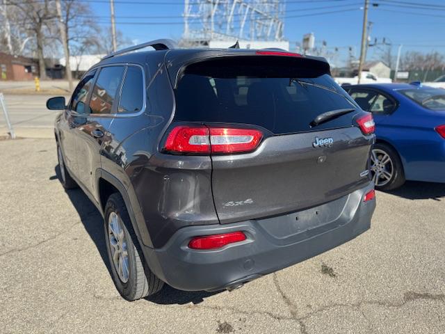 Jeep Cherokee Latitude 4WD 2016