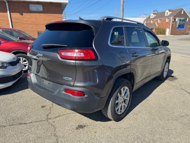 Jeep Cherokee Latitude 4WD 2016